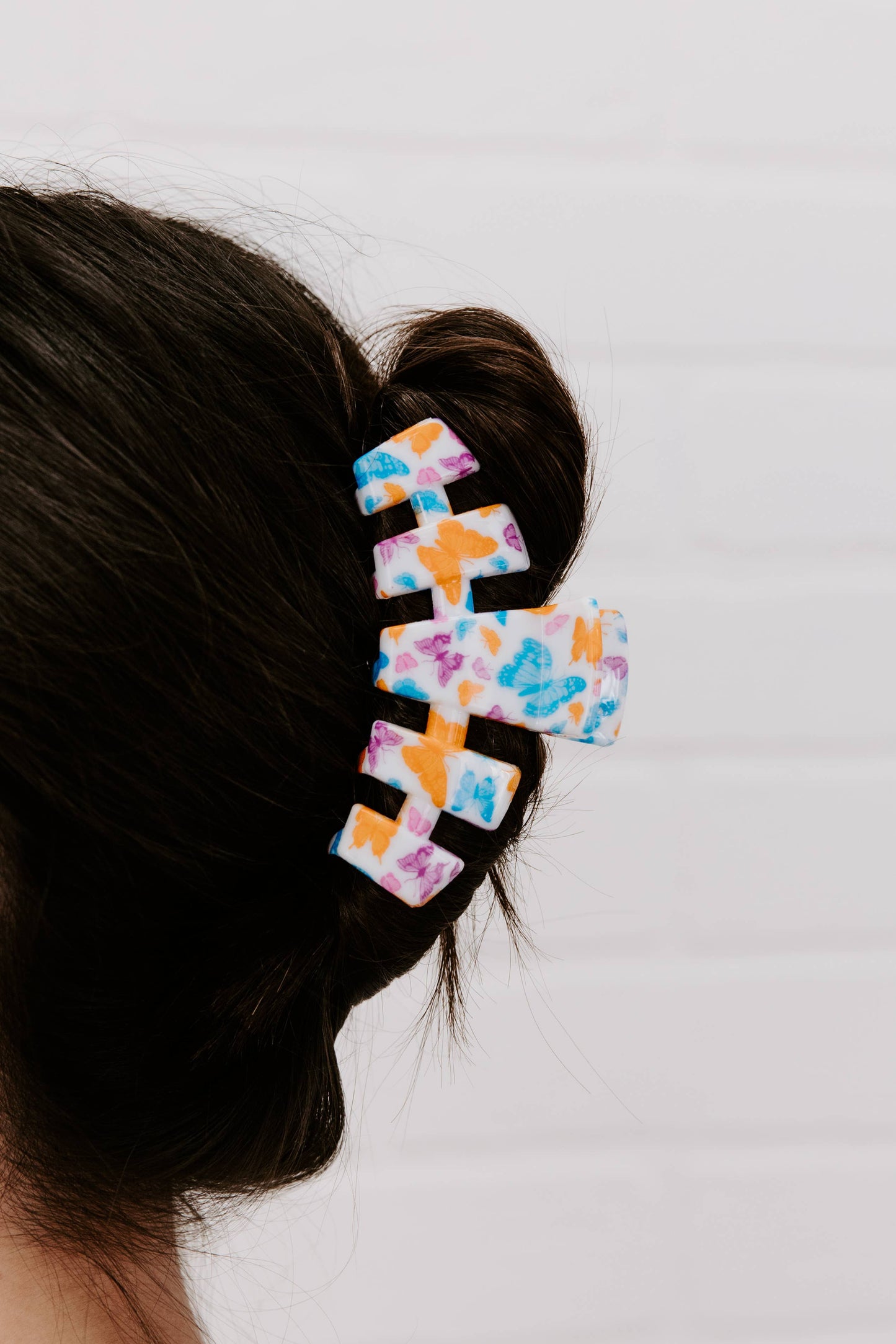 Fluttering By Classic Hair Clip | Med.