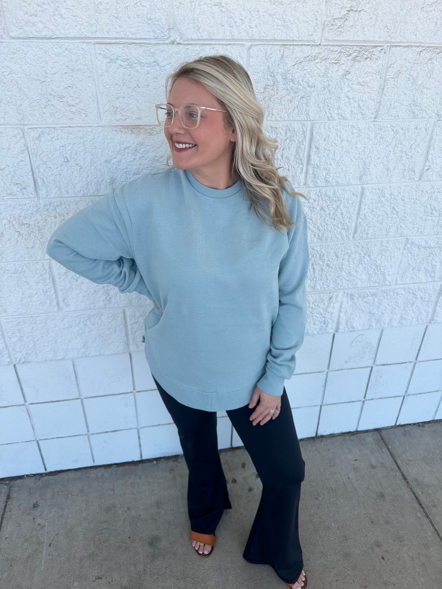 Mist Rounded Bottom Fleece Crewneck