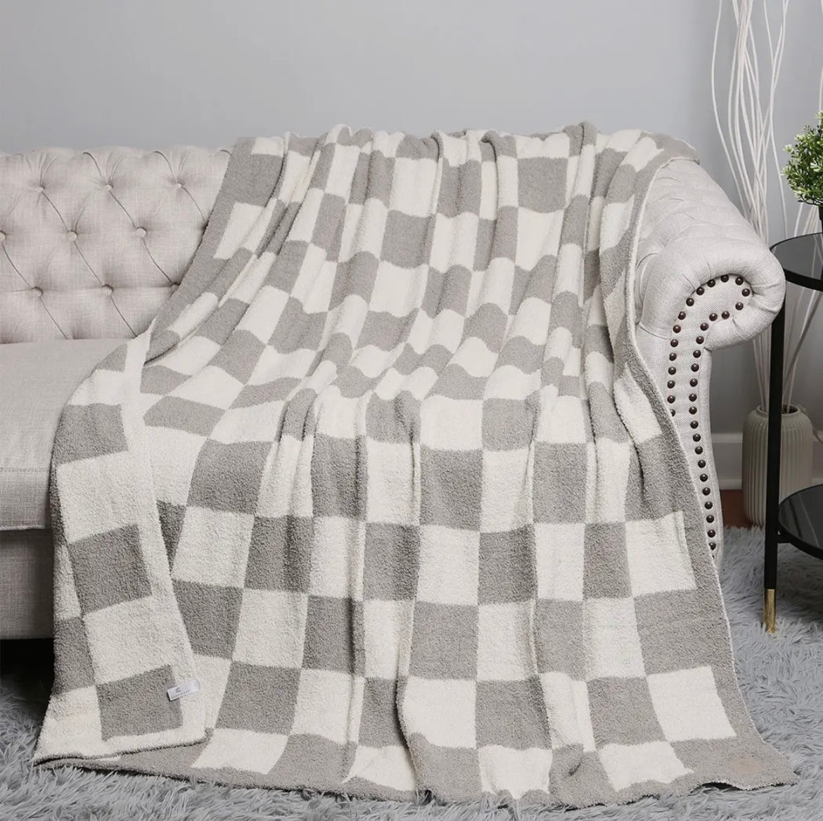 Checkerboard Pattern Throw Blanket/ Grey 50x50 Comfylux