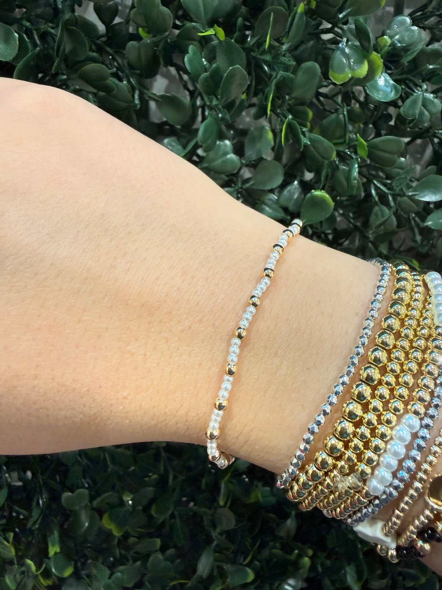 Pearl w Gold Bracelet