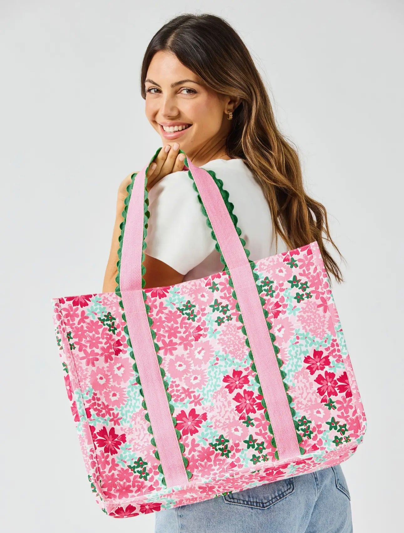 Petal Perfect Capri Caryall Tote | Mary Square