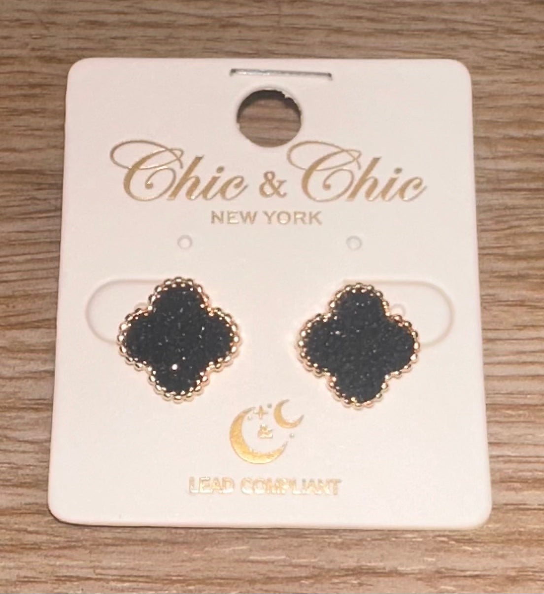 Black Cover Stud