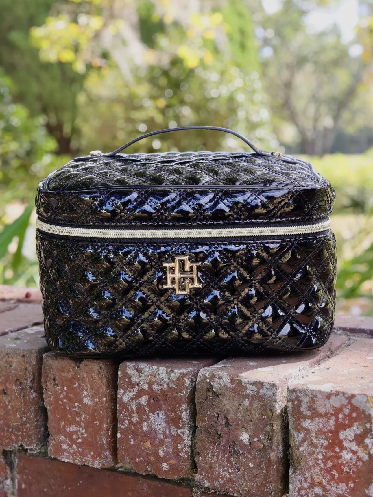 Hampton Train Case Black Patent Caroline Hill