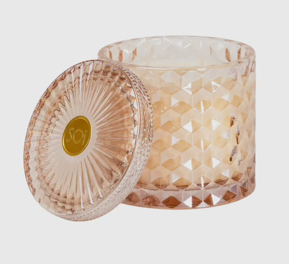 Alluring Amber Soi 15oz Candle