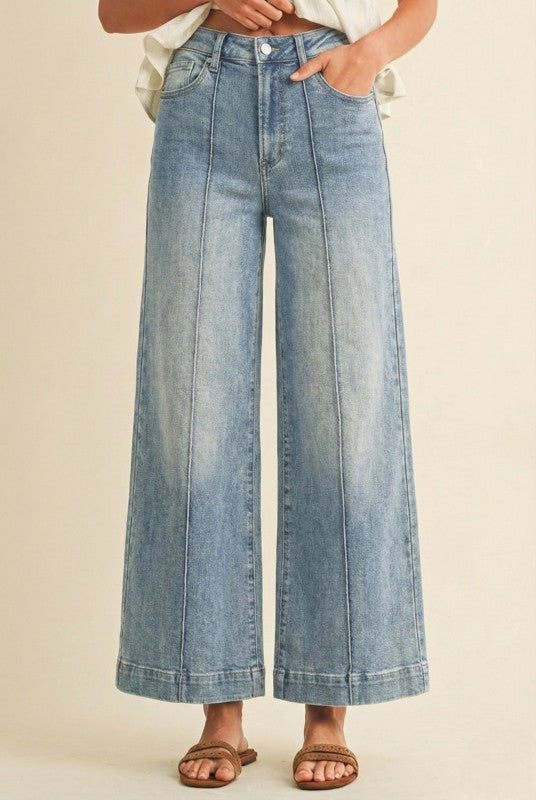 Pin Tuck Light Denim Jean
