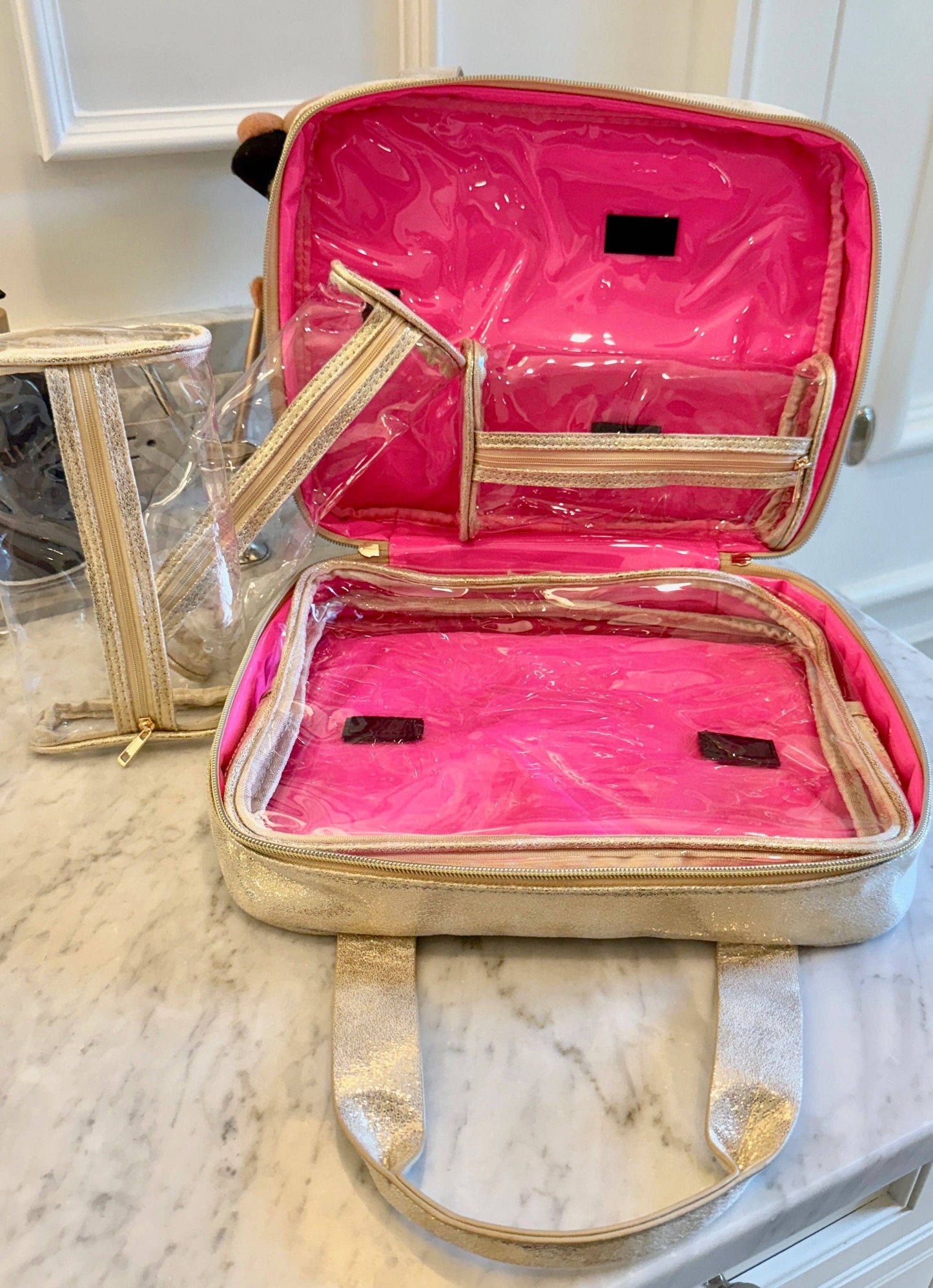 Punta Cana Large Case Champagne Pop Caroline Hill
