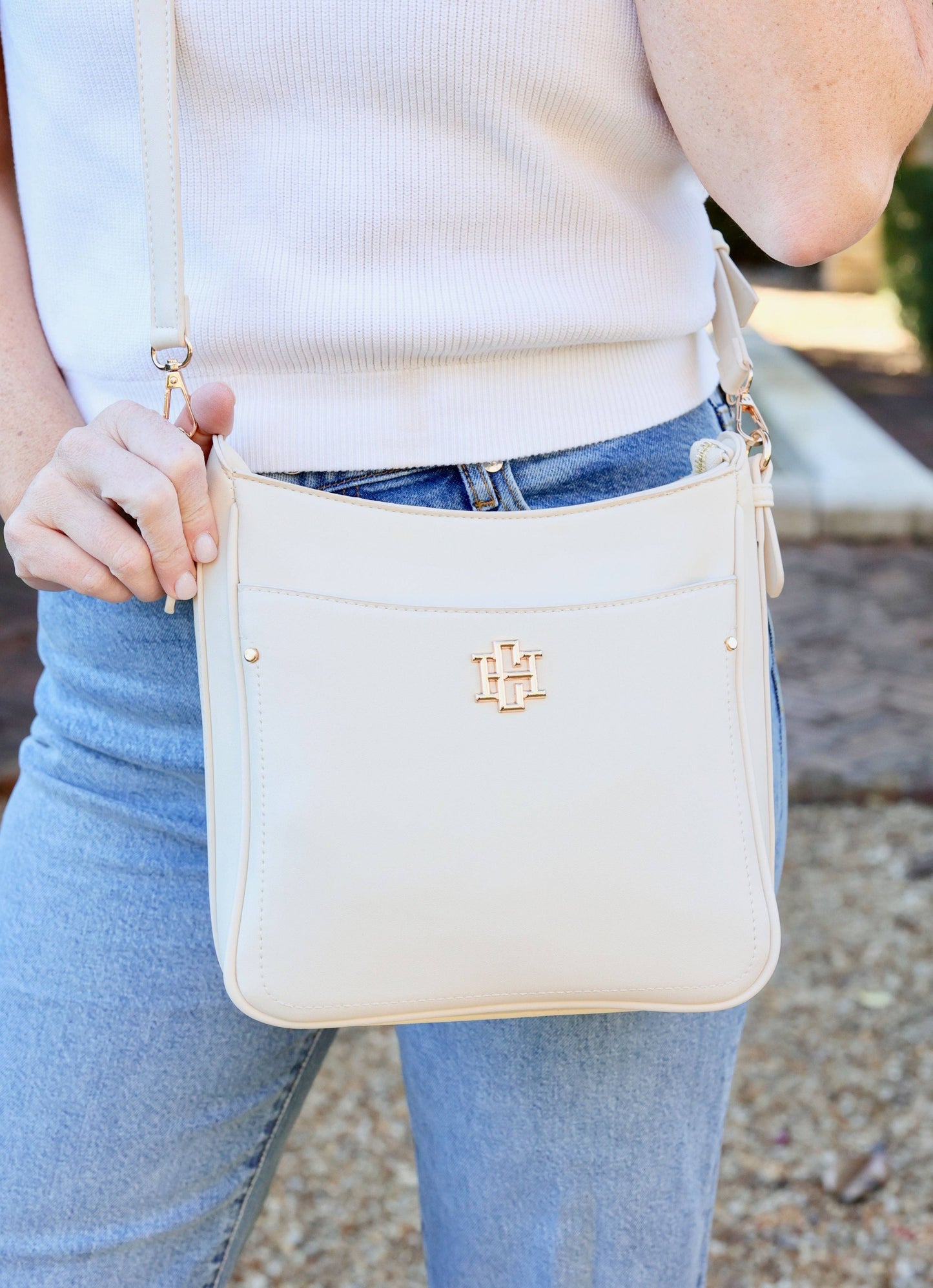 Bethany Crossbody CREAM Caroline Hill