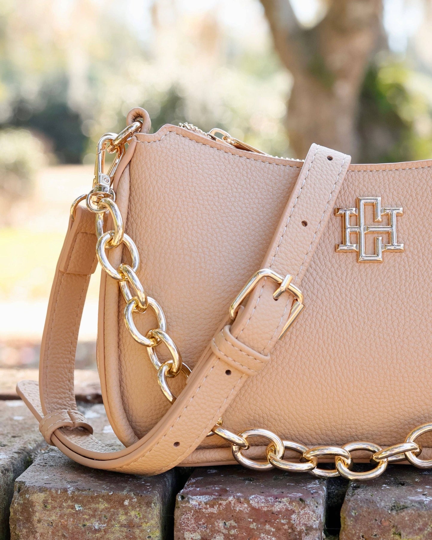Joan Crossbody Tan