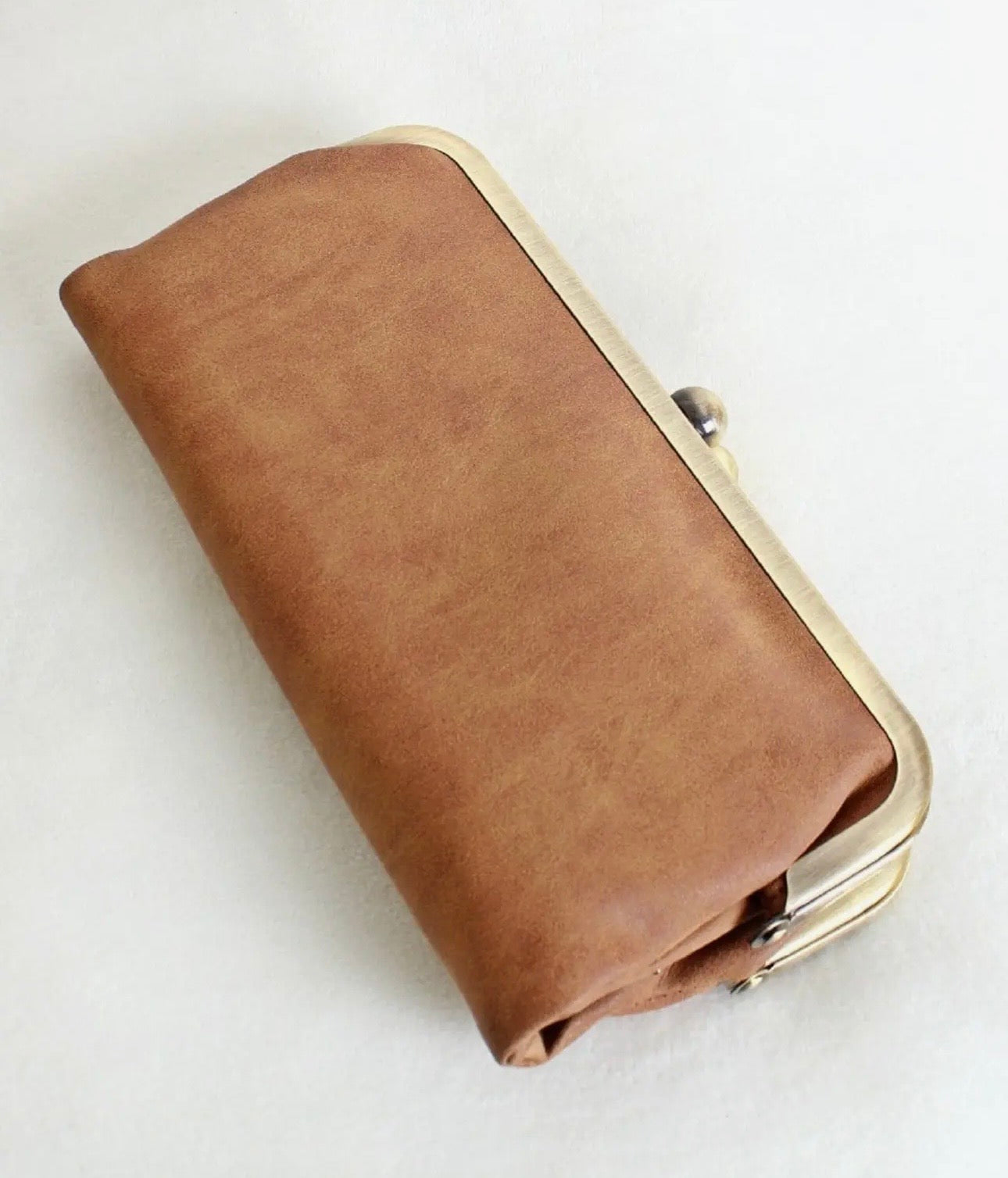 Lock Clutch Wallet Tan