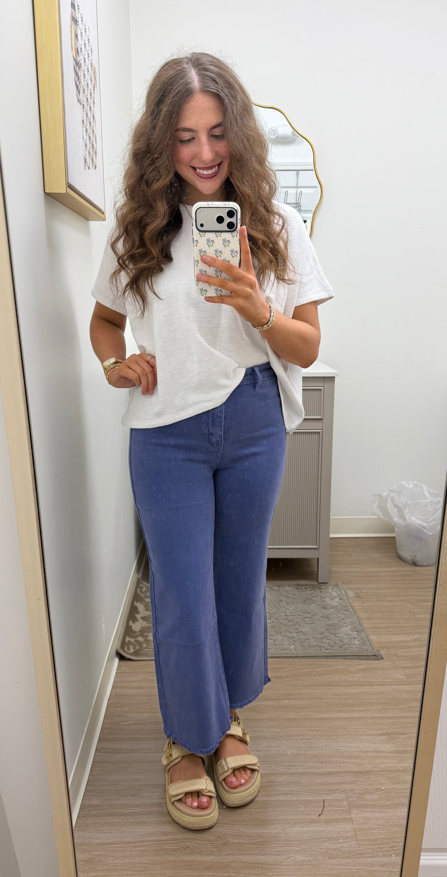 White oversized tee