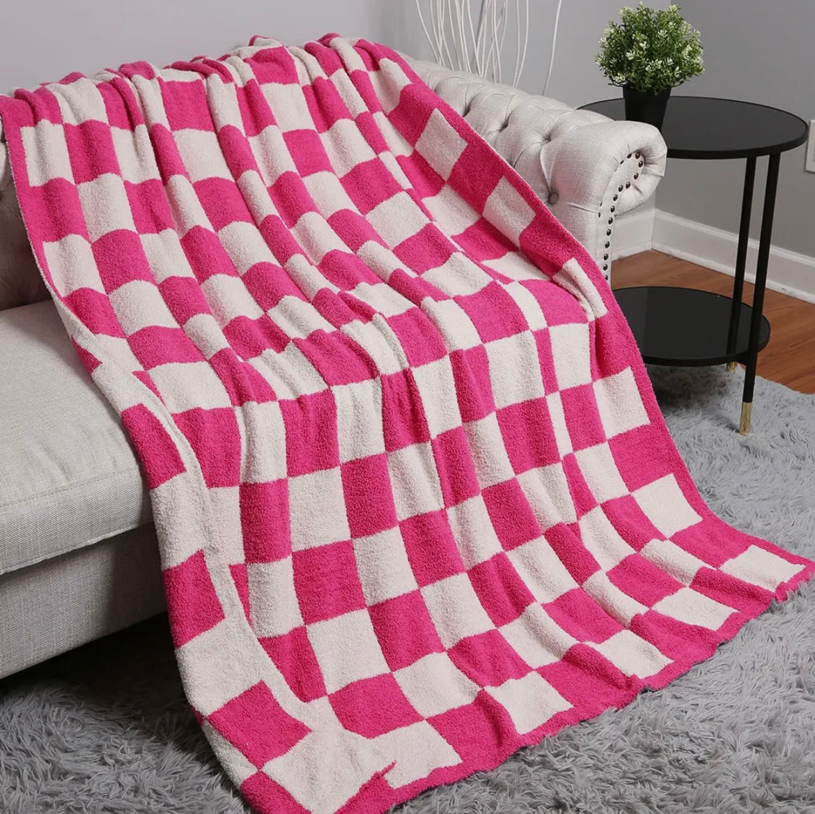 Checkerboard Pattern Throw Blanket/ Fuchsia 50x50 Comfylux