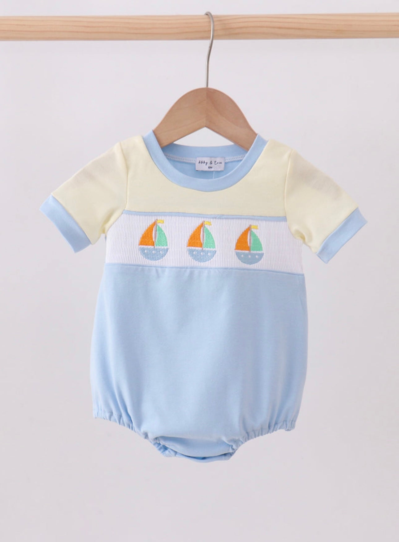 Sail Boat Color Block Bubble