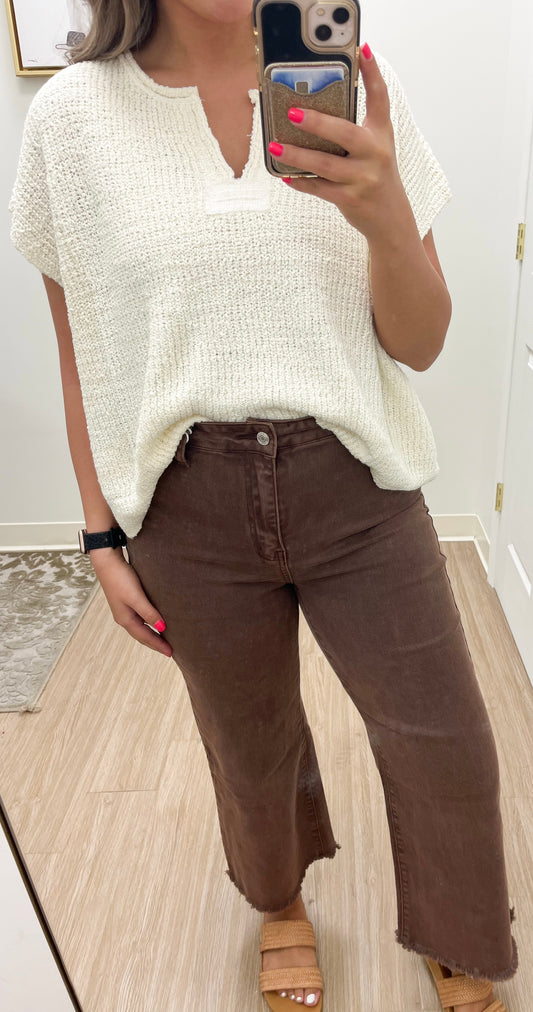 Acid Washed High-Rise Cutoff Hem Jeans- Brown