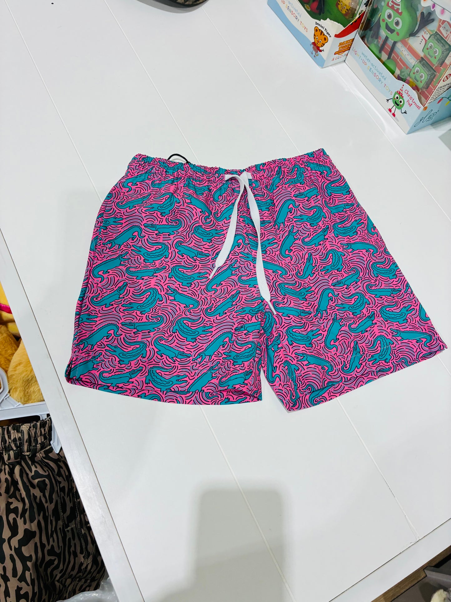 Neon Gators Swim Trunks|Meripex