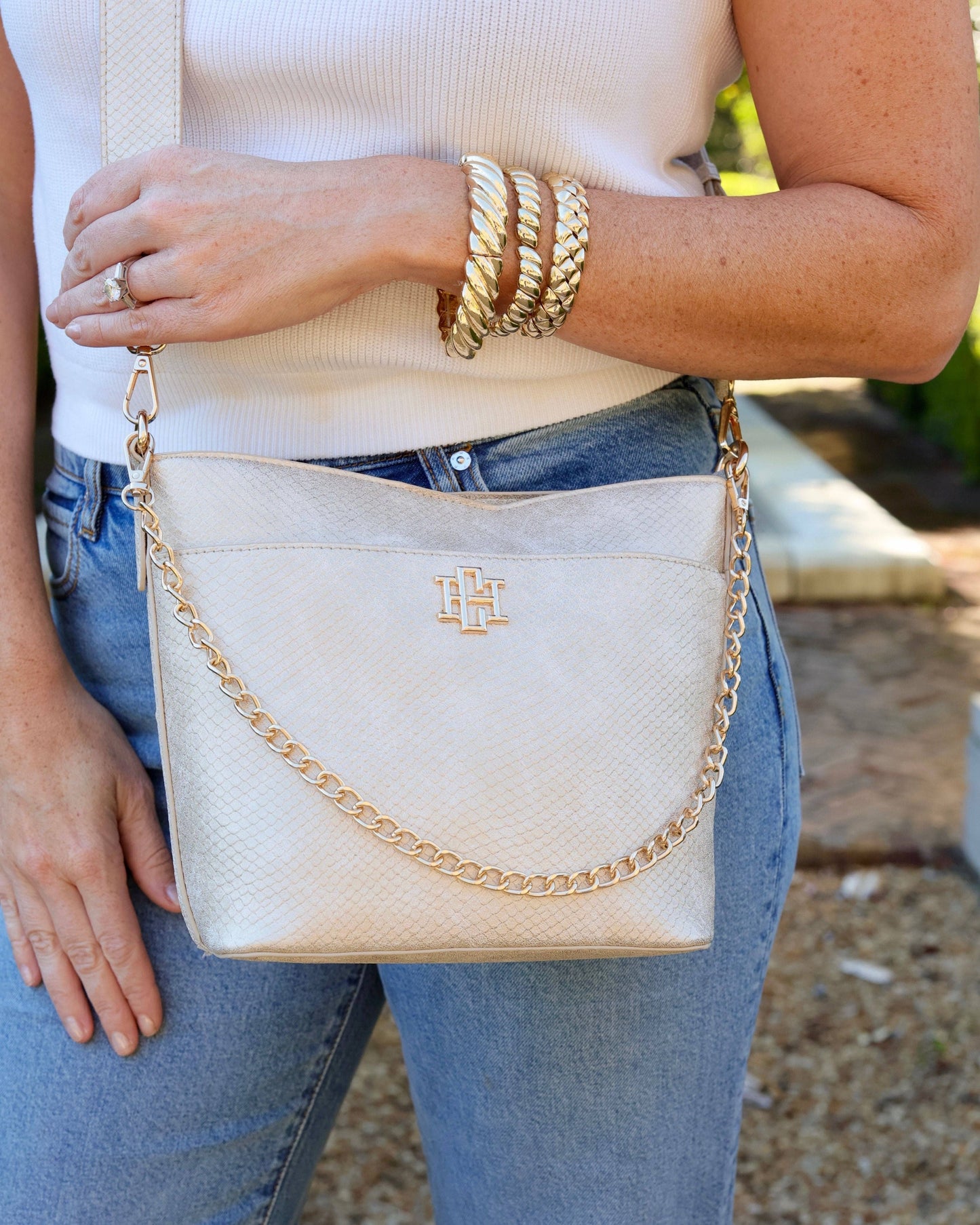 Brielle Bucket Bag Shimmer Champagne