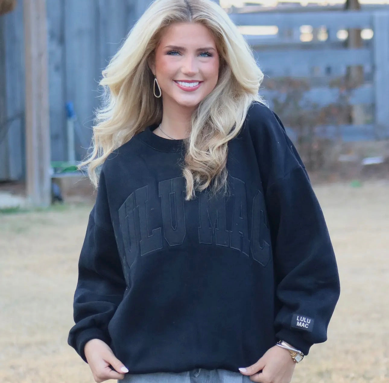 Lulu Mac Appliqué Black Sweatshirts
