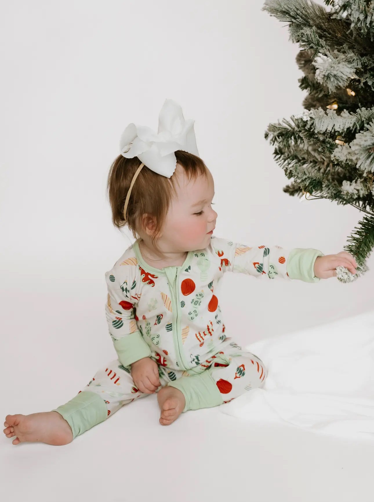 Christmas Baubles Zip Jam