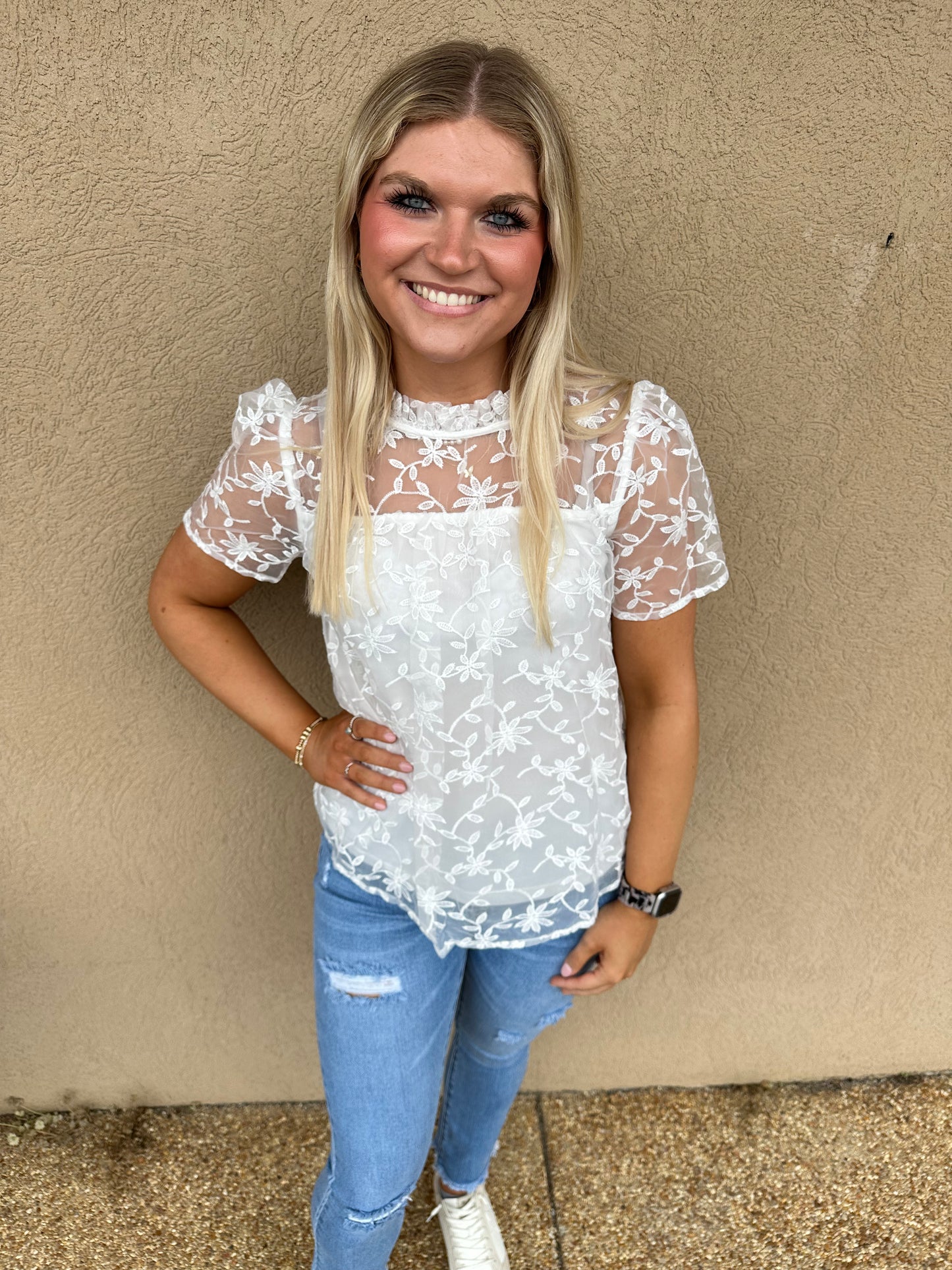 White lace puff sleeve top