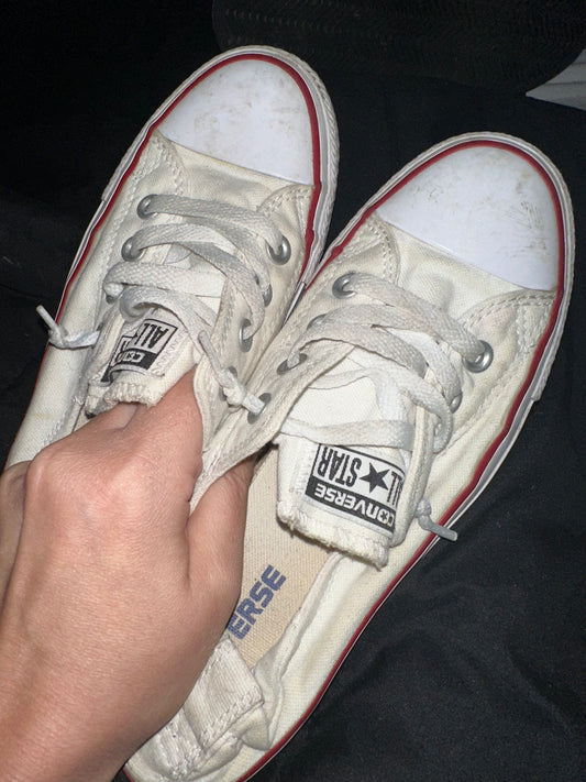 Converse size 7(need a scrub)